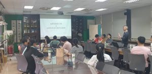 2023-1215 IB課程的實務分享講座代表照片