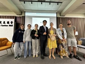 法國干邑省Beaulieu高中來校交流代表照片