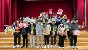2024-1220  高三學測祝福&家長會包糕粽代表照片